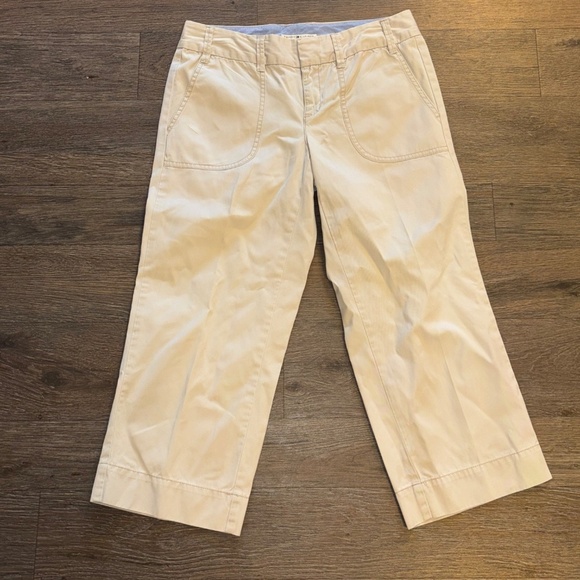 Tommy Hilfiger size 6 khaki capri pants - Picture 2 of 7